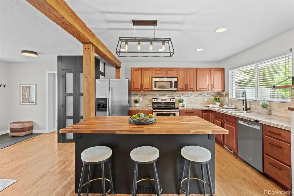 2615 S Newton Street Denver CO 80219