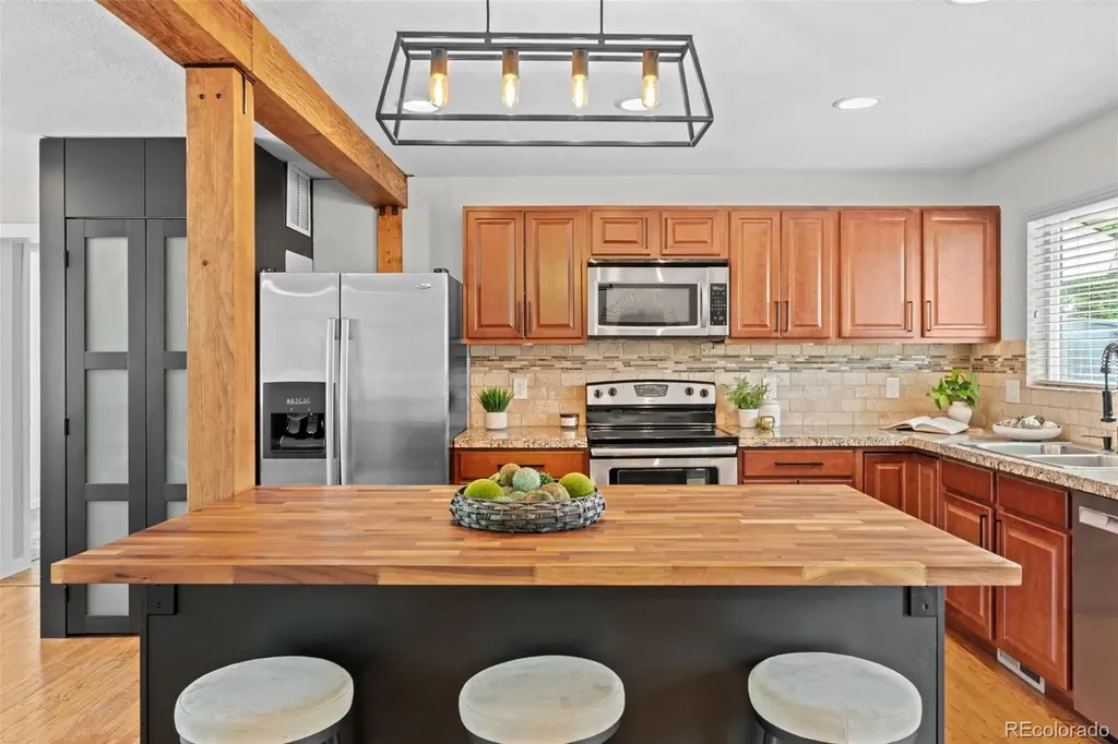 2615 S Newton Street Denver CO 80219