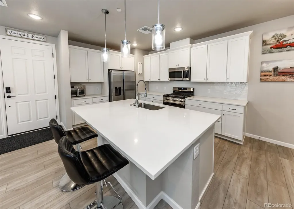6153 N Ceylon Street Denver CO 80249