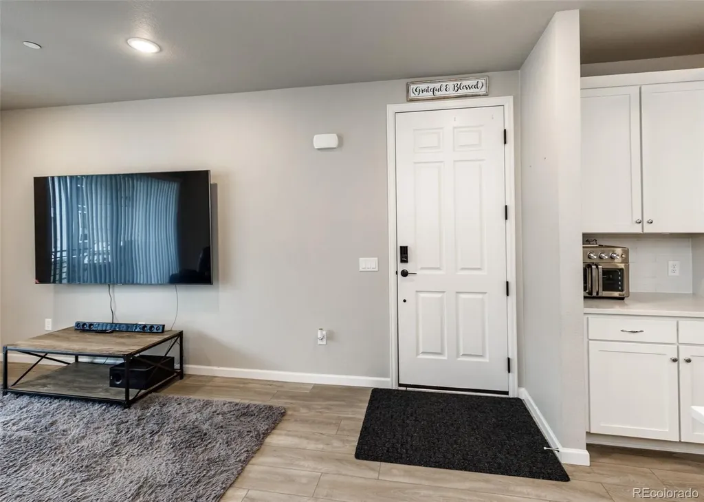 6153 N Ceylon Street Denver CO 80249