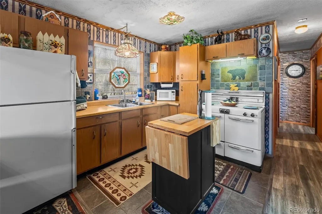 888 W Longbow Drive Jefferson CO 80456