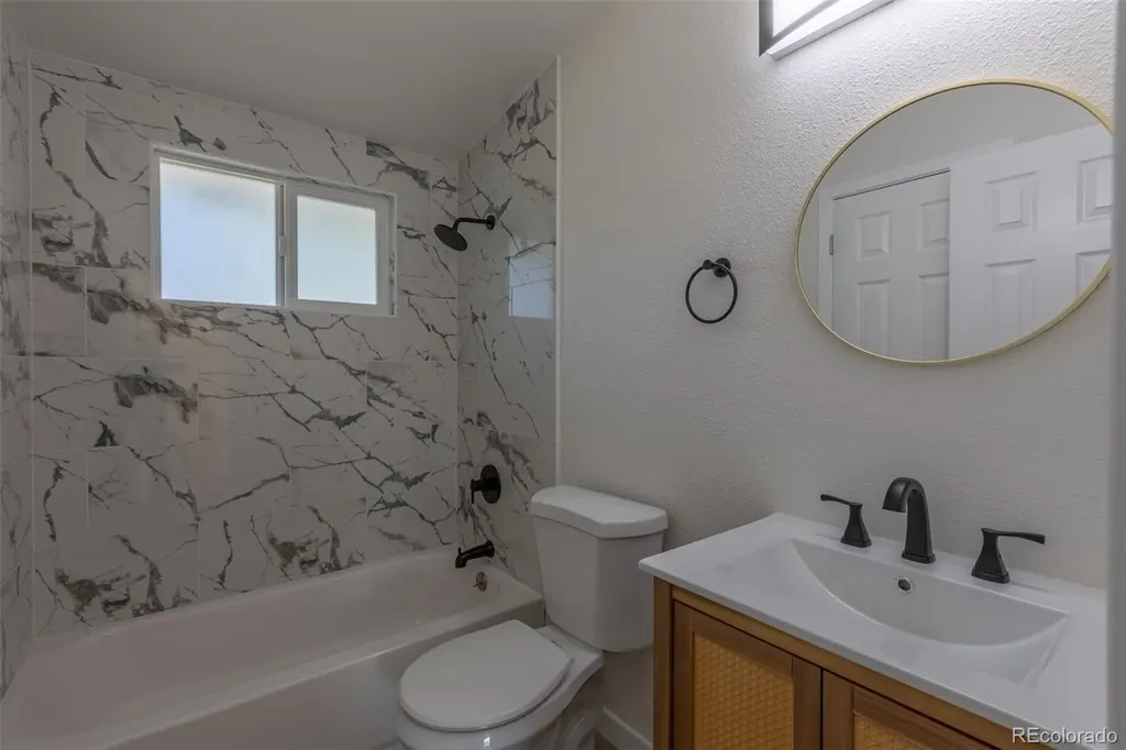 7819 Applewood Lane Denver CO 80221