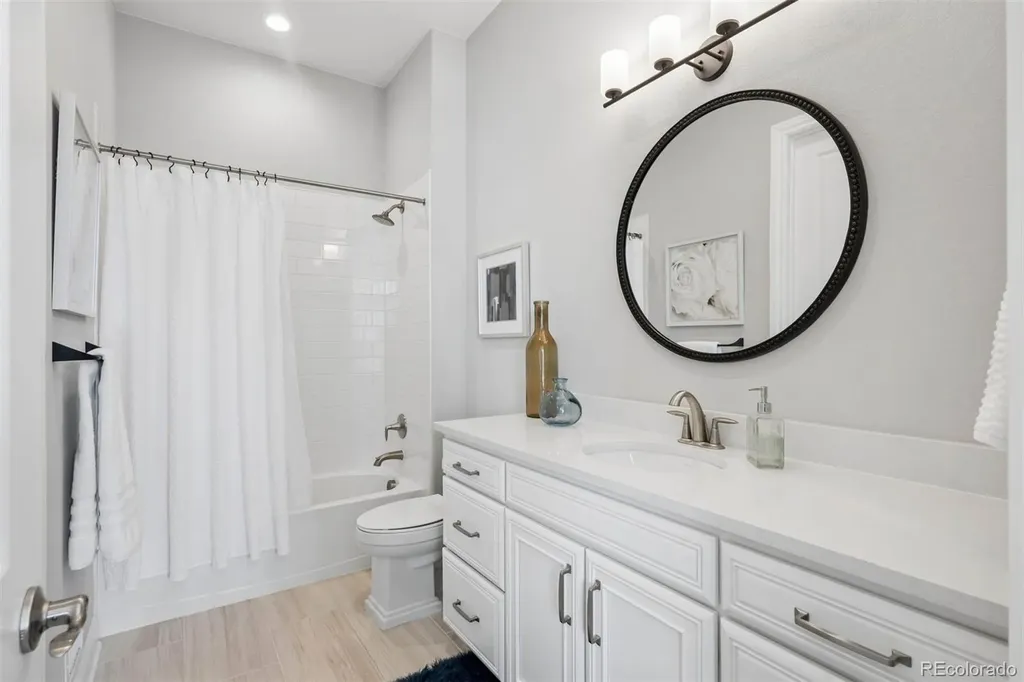 8457 S Shawnee Court Aurora CO 80016