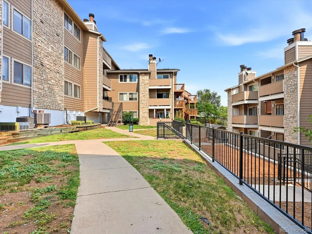 2929 W Floyd Avenue Denver CO 80236