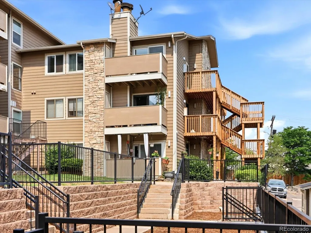 2929 W Floyd Avenue Denver CO 80236