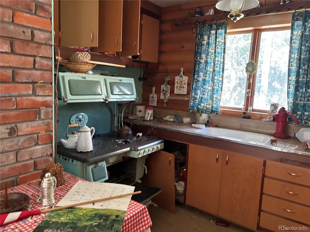 600 County Road 102j Jamestown CO 80455