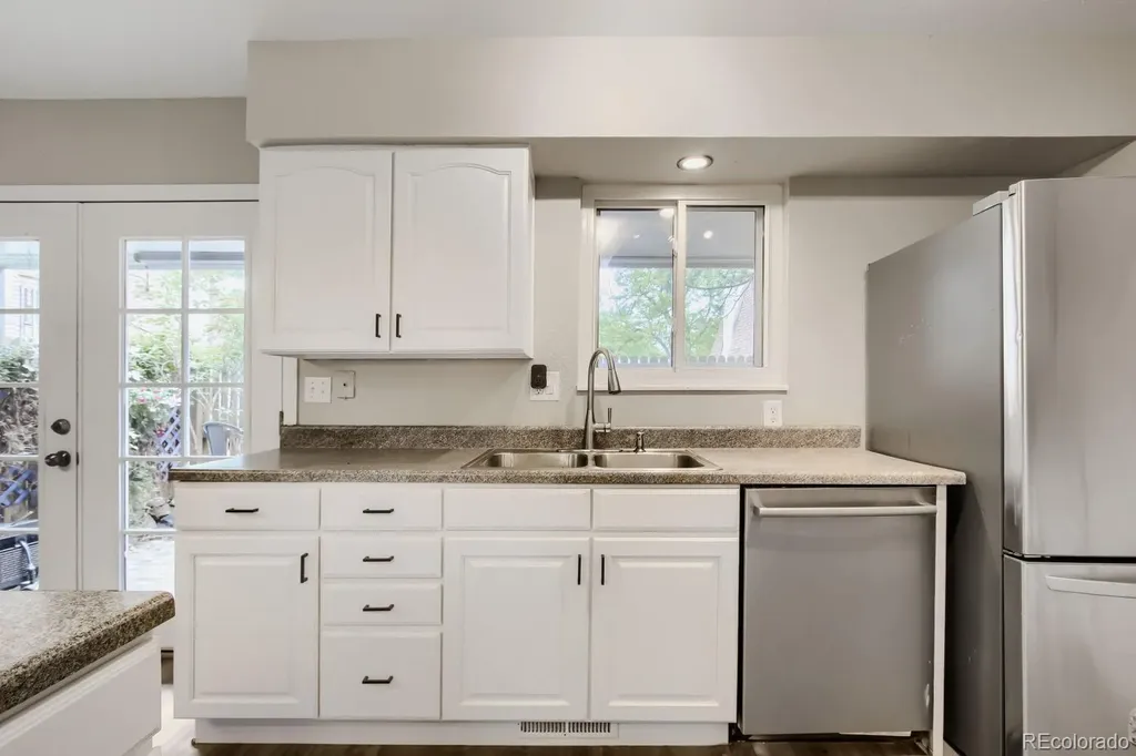 6013 S Sterne Parkway Littleton CO 80120