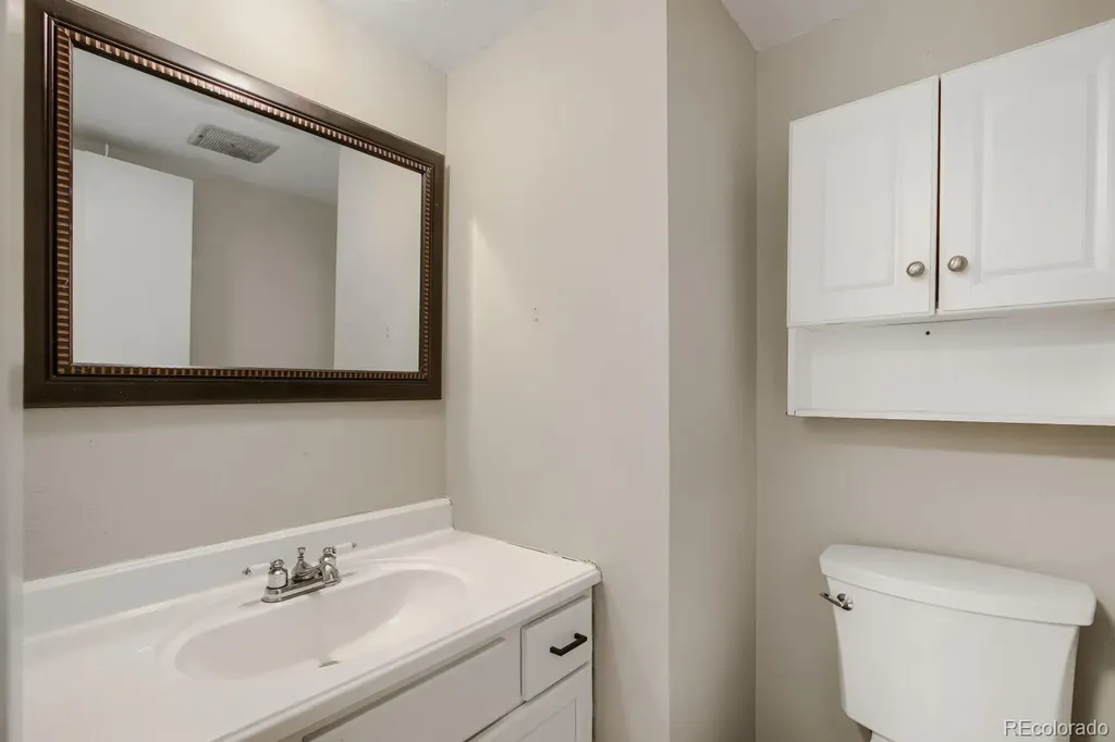 6013 S Sterne Parkway Littleton CO 80120