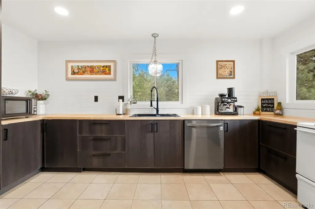 7106 Julie Lane Evergreen CO 80439