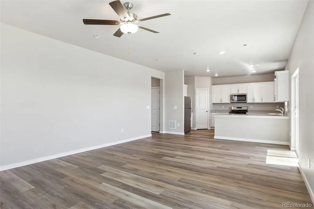 48205 Shetland Drive Bennett CO 80102