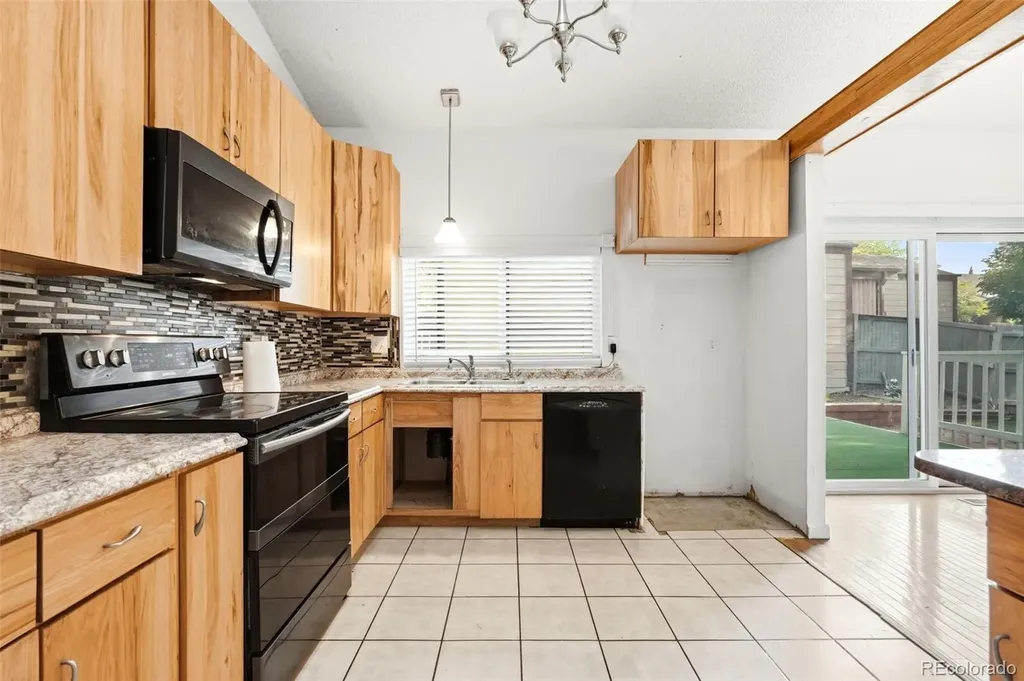 17592 E Ohio Circle Aurora CO 80017