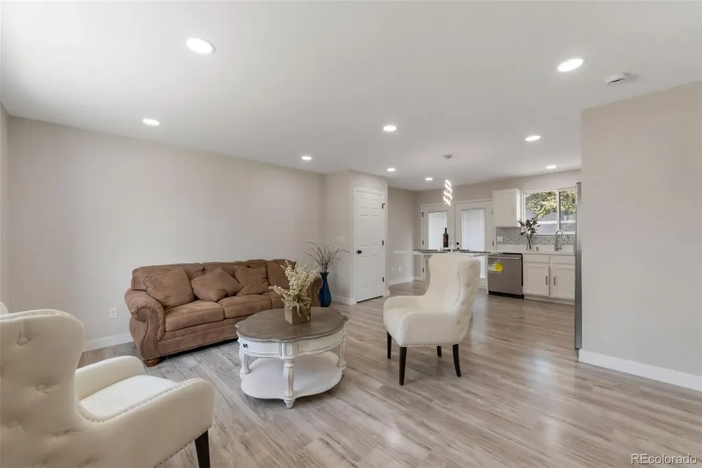 18949 W 60th Place Golden CO 80403