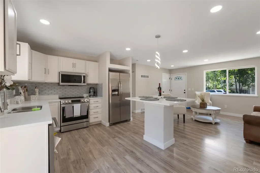 18949 W 60th Place Golden CO 80403