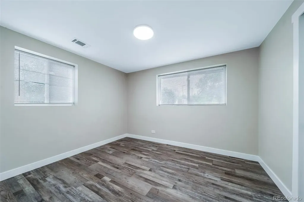 1870 W Mosier Place Denver CO 80223