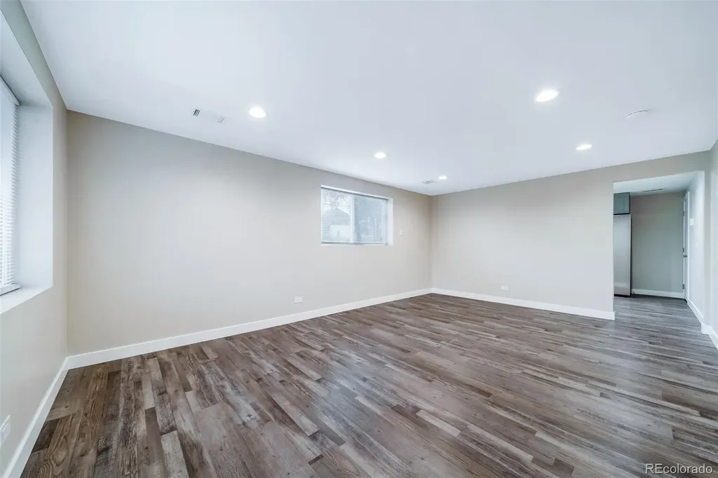 1870 W Mosier Place Denver CO 80223