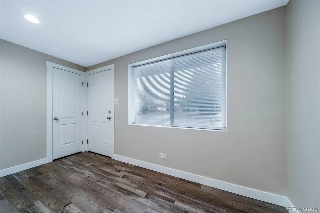 1870 W Mosier Place Denver CO 80223