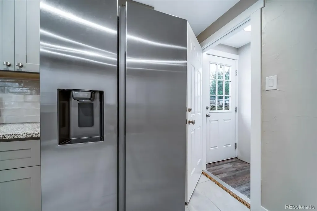 1870 W Mosier Place Denver CO 80223