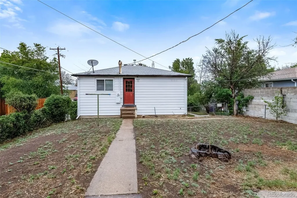 1870 W Mosier Place Denver CO 80223