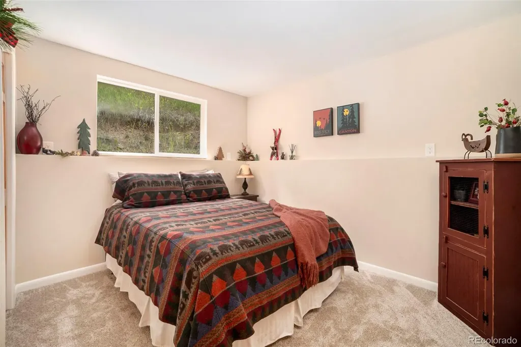 148 Big Pine Lane Drake CO 80515