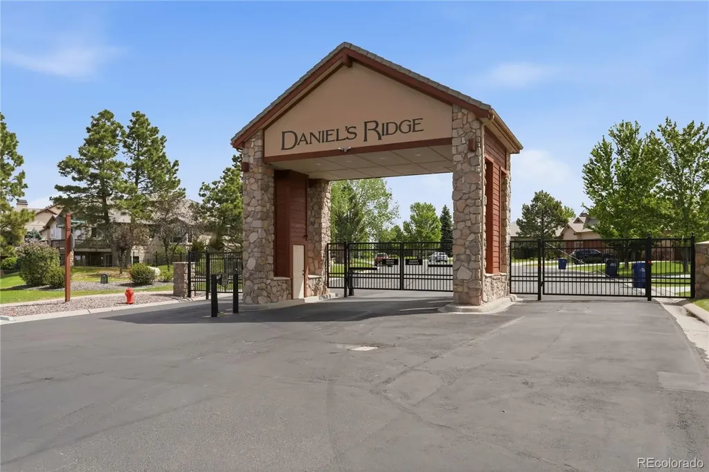 6732 Vista Lodge Loop Castle Pines CO 80108
