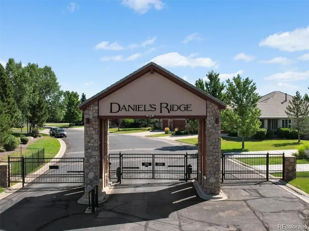6732 Vista Lodge Loop Castle Pines CO 80108