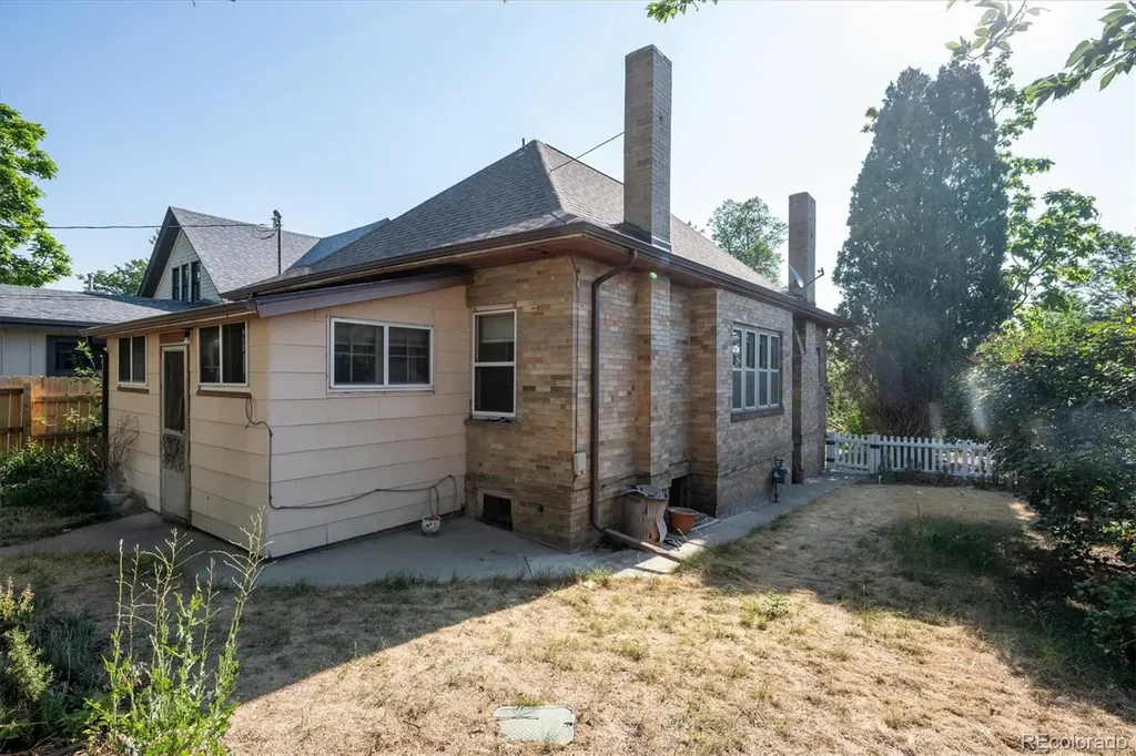 4271 Green Court Denver CO 80211