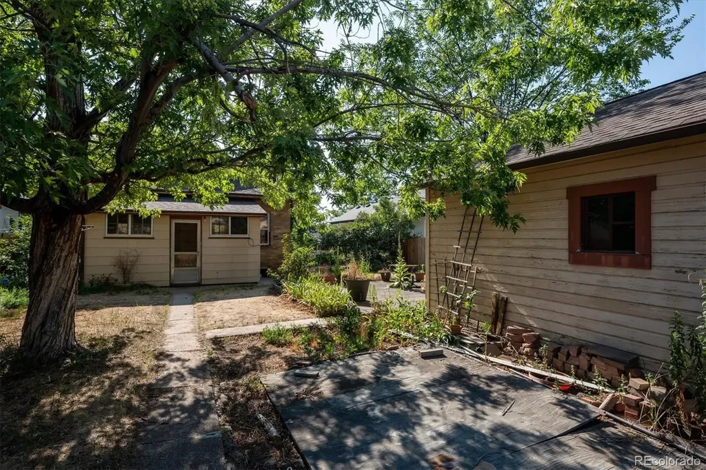 4271 Green Court Denver CO 80211