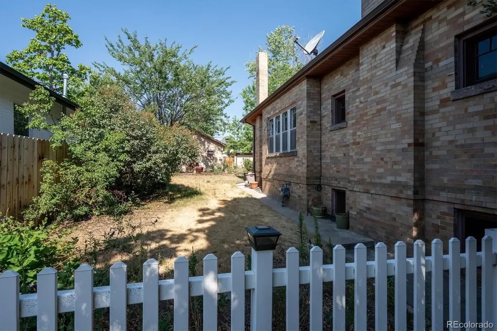 4271 Green Court Denver CO 80211