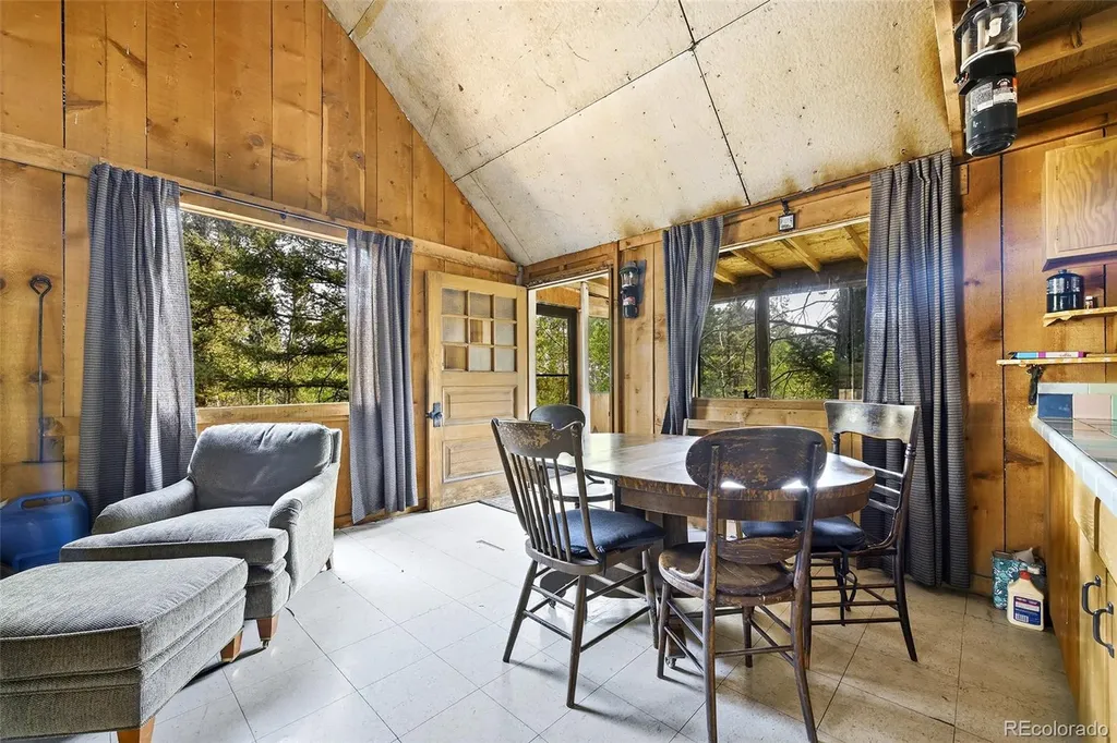 114 Mt Powderhorn Lane Florissant CO 80816