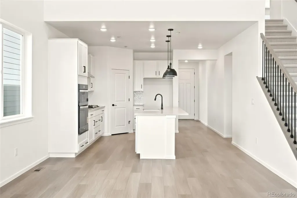 6757 Utica Avenue Longmont CO 80504