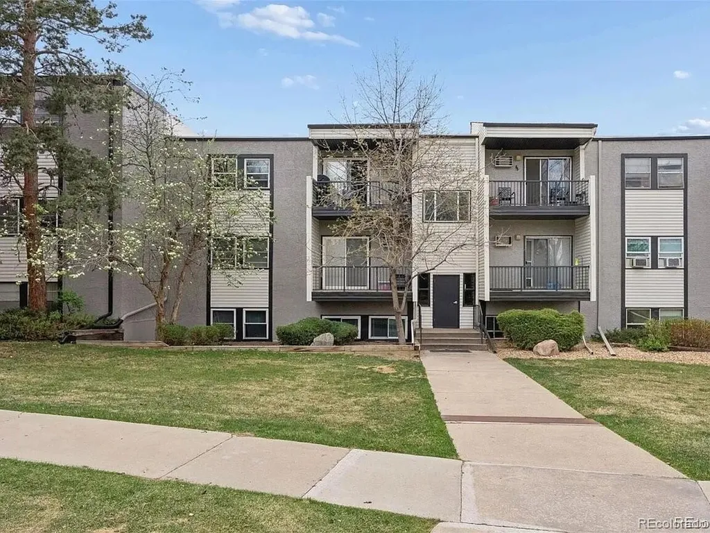 501 Golden Circle Golden CO 80401