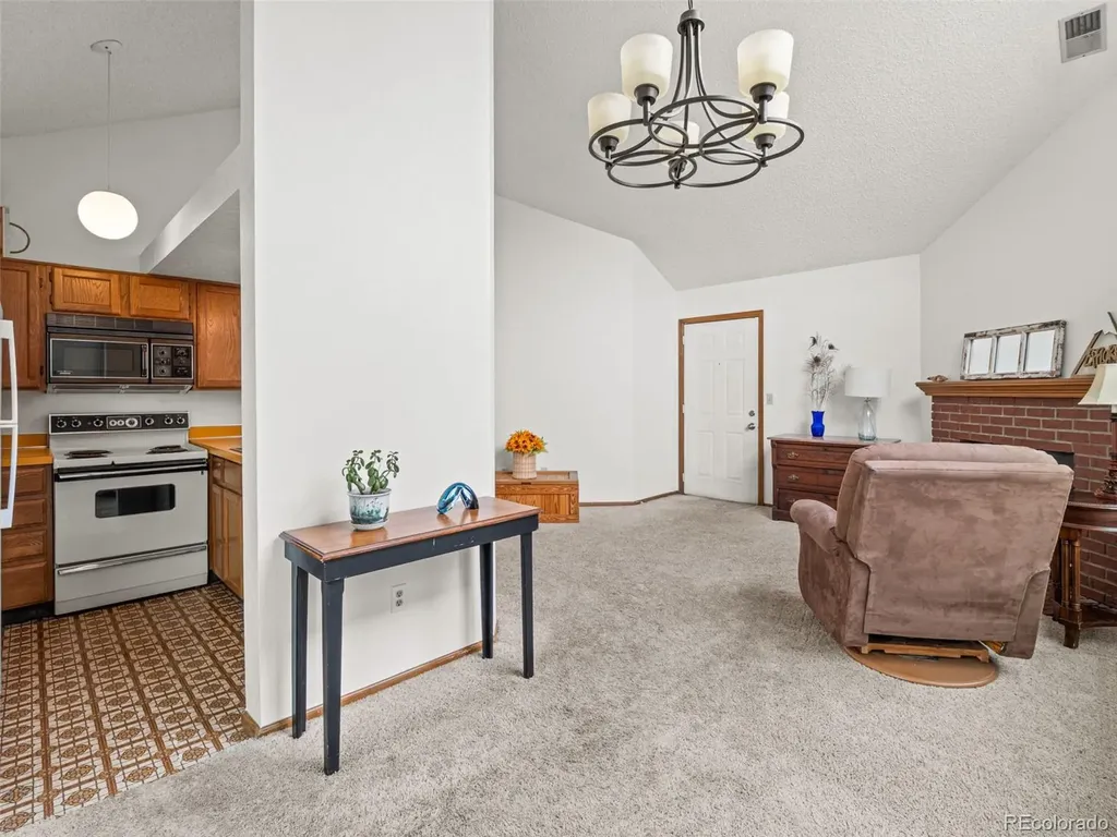 5725 W Atlantic Place Lakewood CO 80227