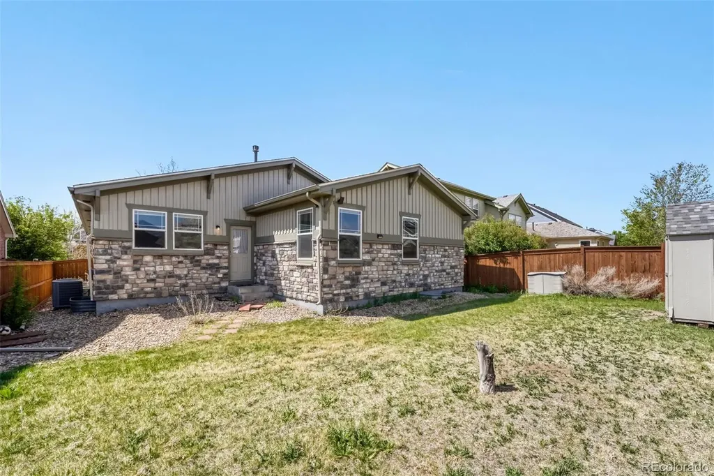 25107 E Canal Place Aurora CO 80018