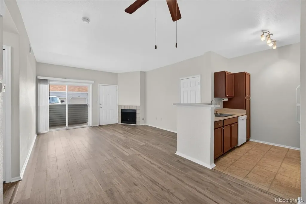 911 S Zeno Way Aurora CO 80017