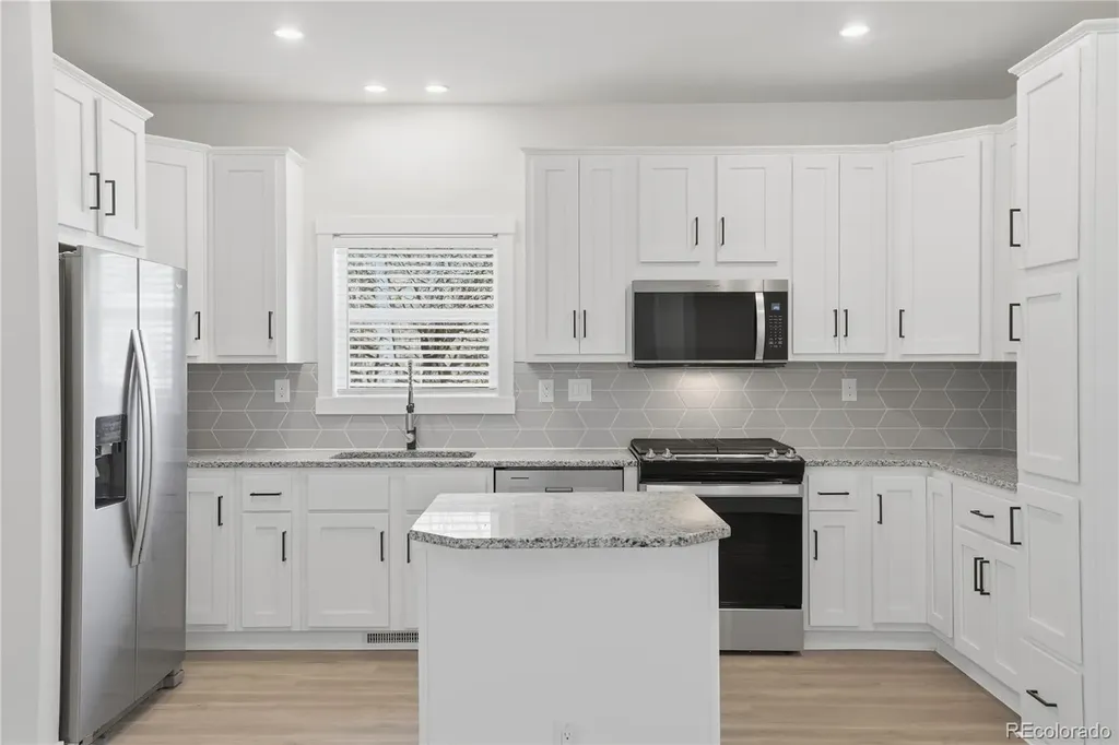 378 Bluffs Drive Eagle CO 81631