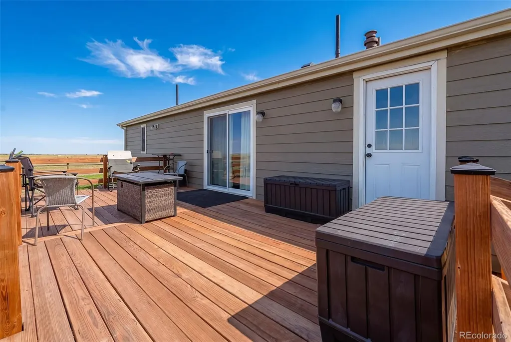 59520 E 64th Avenue Strasburg CO 80136