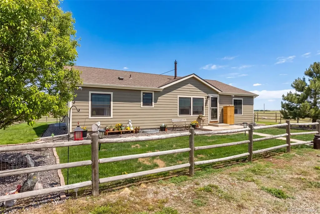 59520 E 64th Avenue Strasburg CO 80136