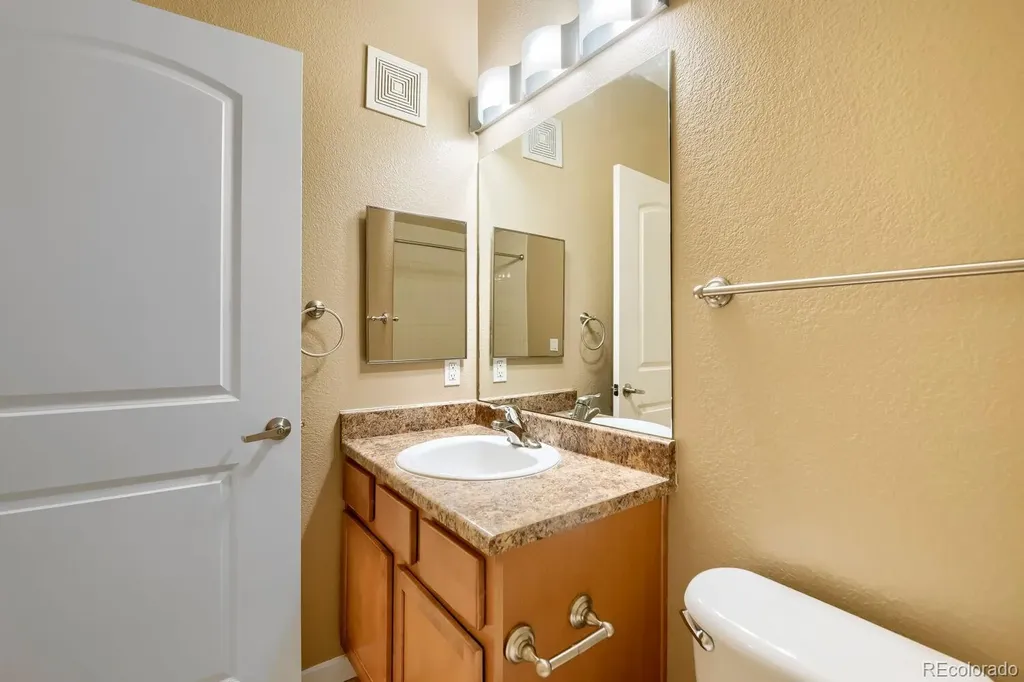 13456 Via Varra Broomfield CO 80020