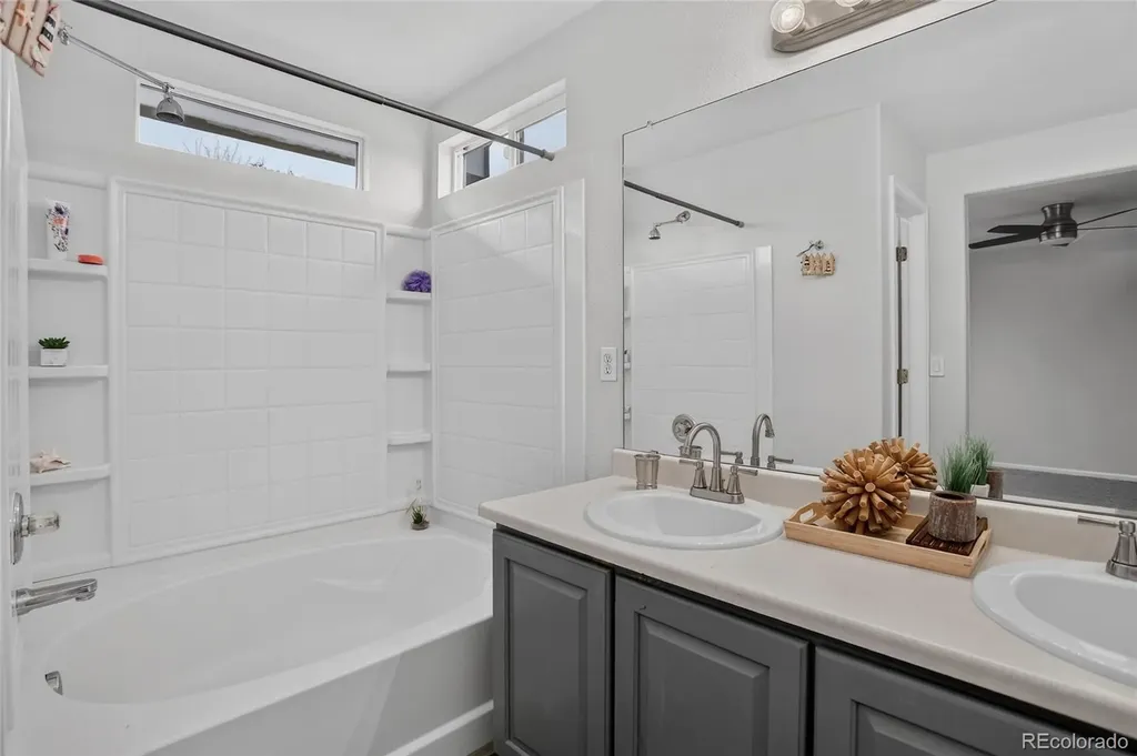11421 Ebony Street Longmont CO 80504