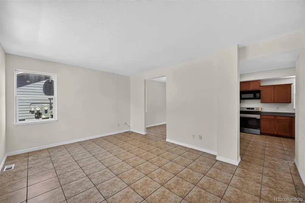 5288 Fairplay Street Denver CO 80239