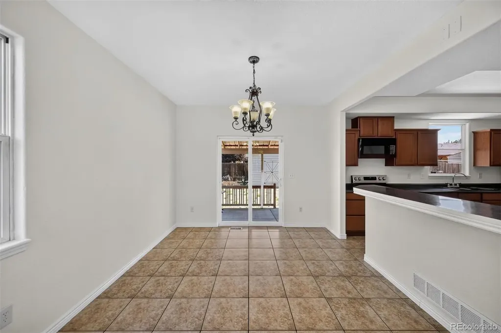 5288 Fairplay Street Denver CO 80239