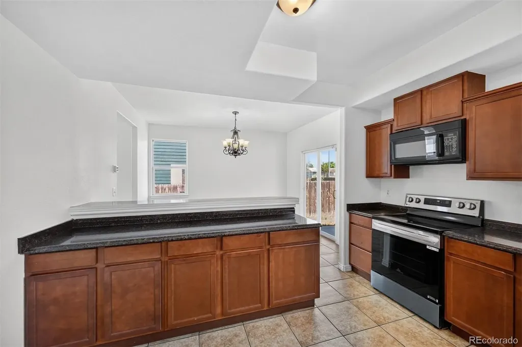 5288 Fairplay Street Denver CO 80239