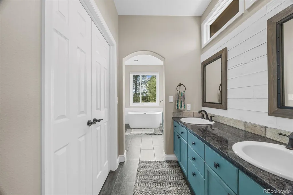 41920 Valley View Court Elizabeth CO 80107