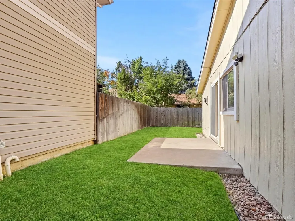 12379 E Bates Circle Aurora CO 80014