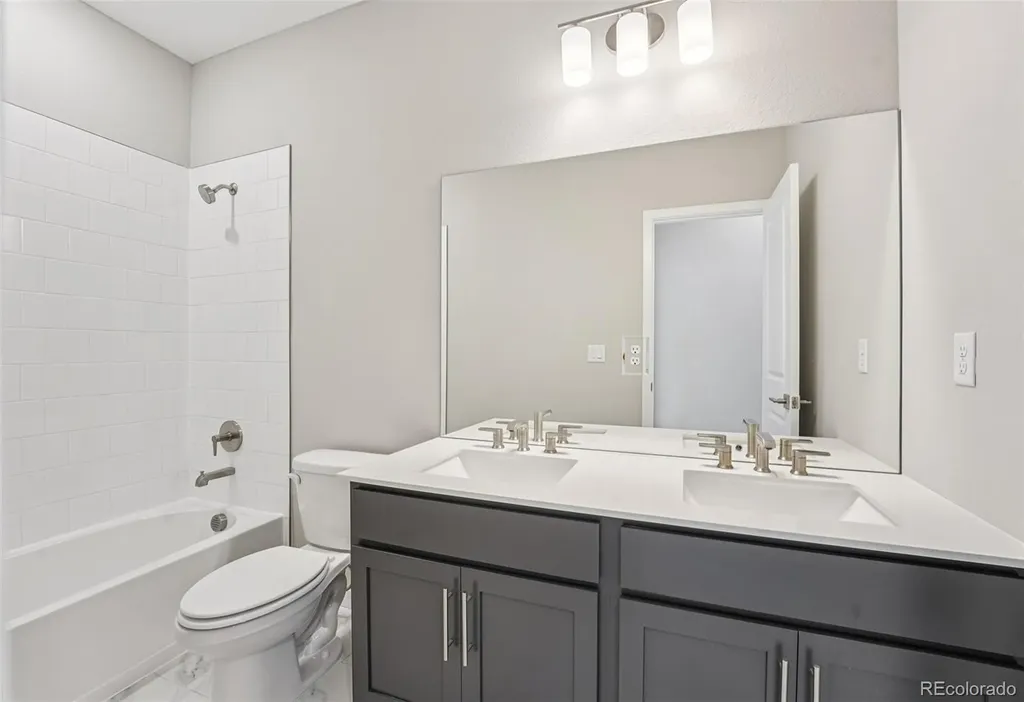 13823 Daffodil Way Parker CO 80134