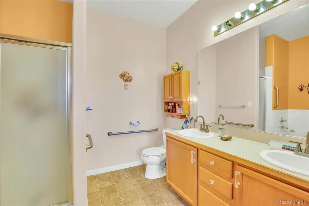 15555 E 40th Avenue Denver CO 80239