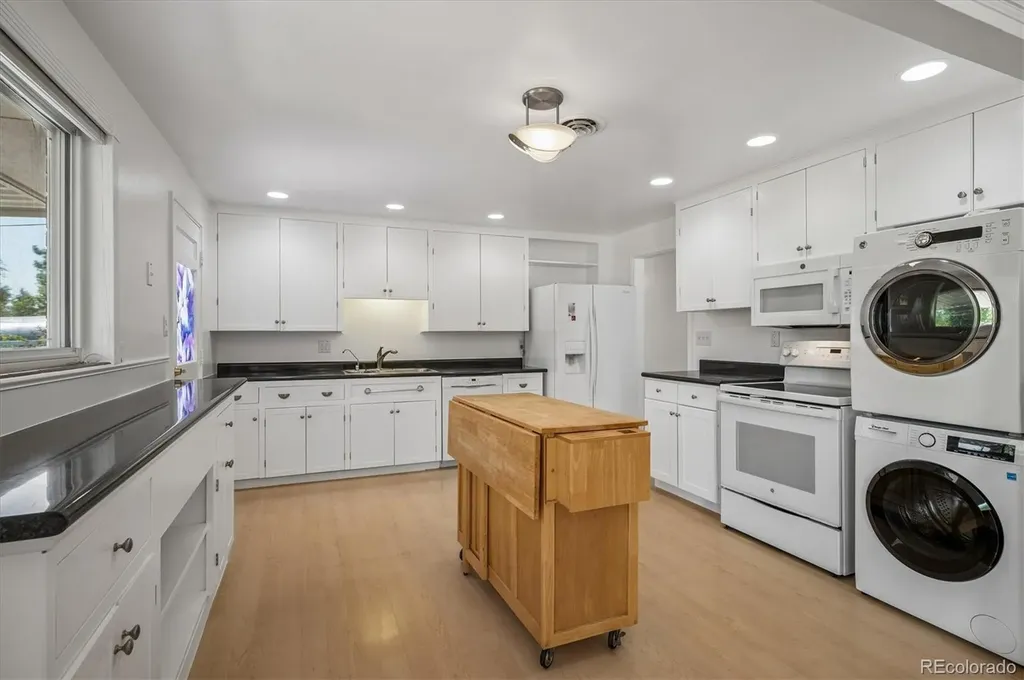 1770 Nelson Street Lakewood CO 80215
