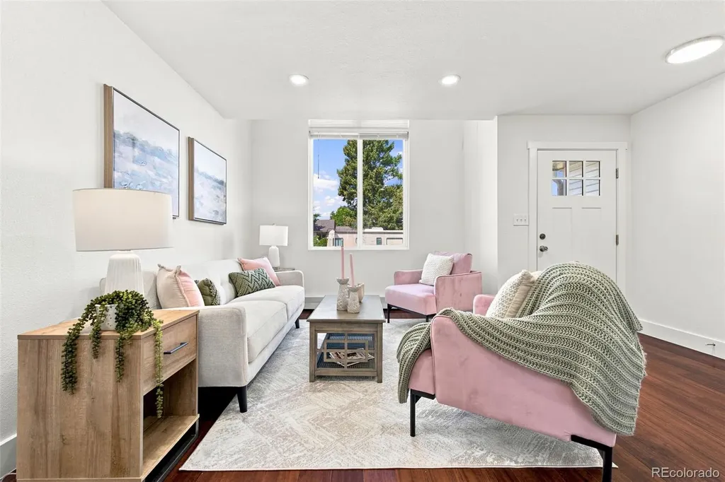 1422 Valentia Street Denver CO 80220