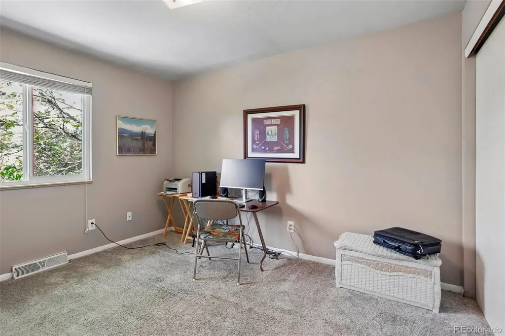 454 W Acoma Drive Littleton CO 80120