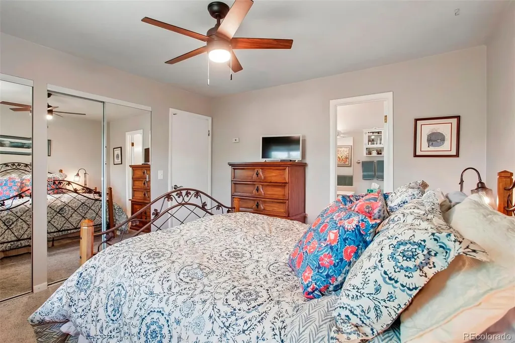 454 W Acoma Drive Littleton CO 80120